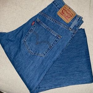 Levi’s High Waisted Straight Jeans